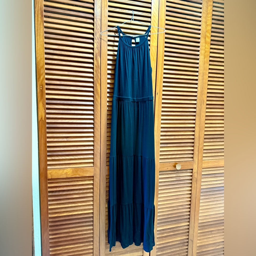 Small tall Old Navy Long black dress